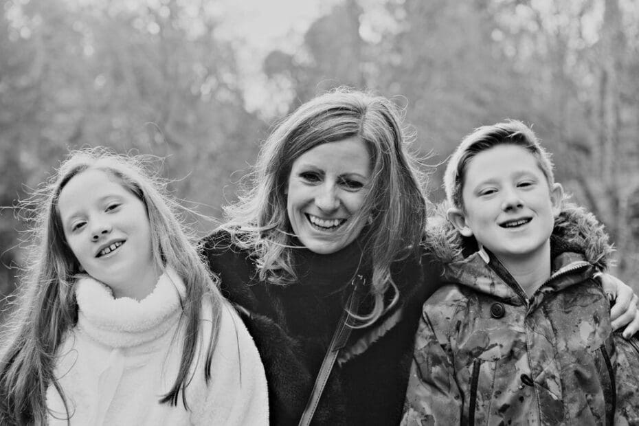 mom with son and daughter